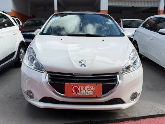 PEUGEOT 208 1.6 GRIFFE 16V FLEX 4P AUTOMÁTICO